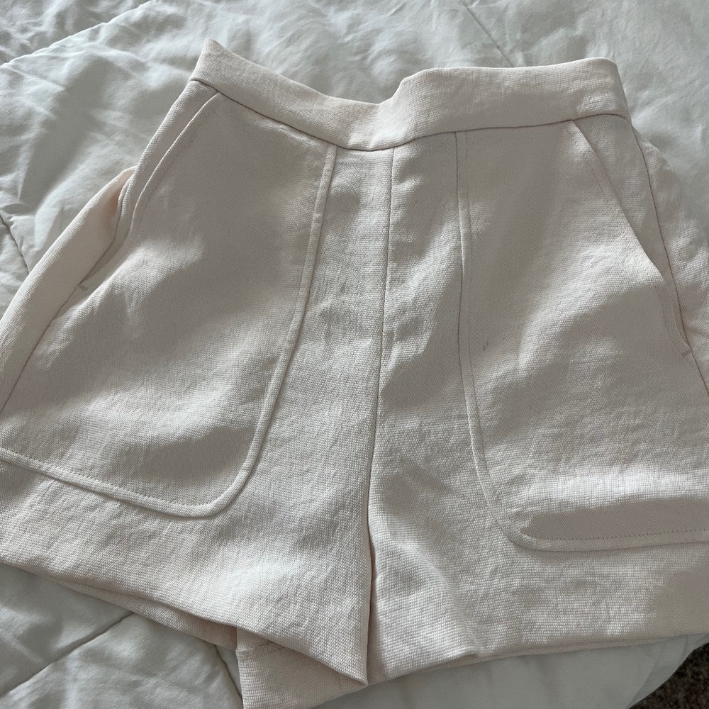 Aritzia shorts